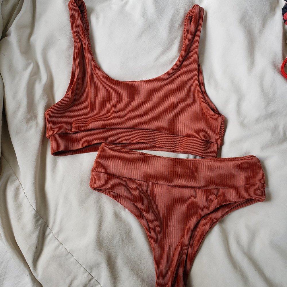 Kulani Kini bikini
